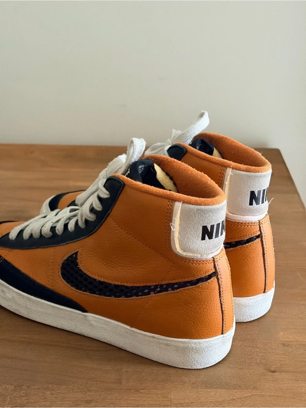 Nike By You Blazer Mid ‘77 Custom Leather Sneakers Men’s US 9 Orange Black Suede